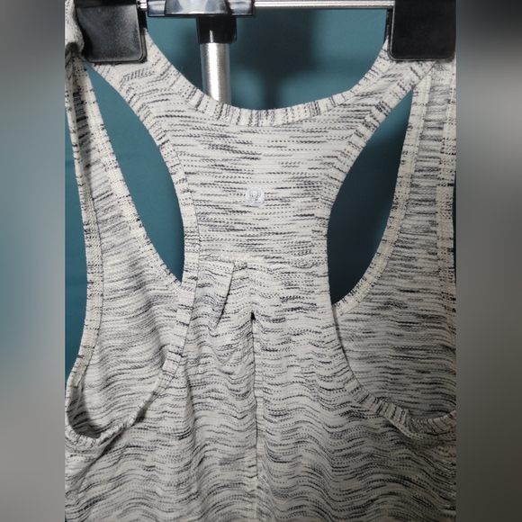 Tank top - Picture 2 of 4